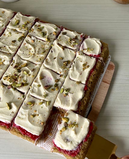 Pistachio, raspberry & white chocolate cake
