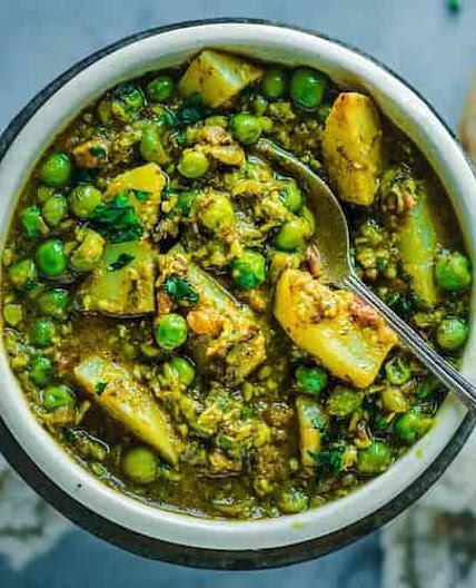 Godhuli - potato and pea Indian curry 
