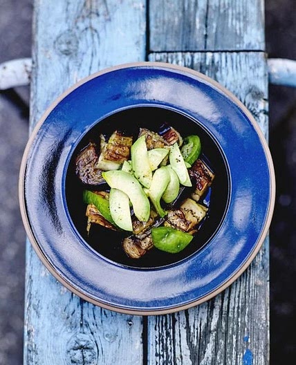 Salade aubergine tomate avocat