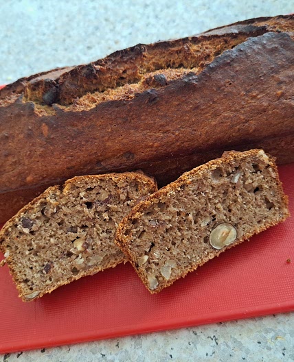 Bananenbrot mit Nüssen