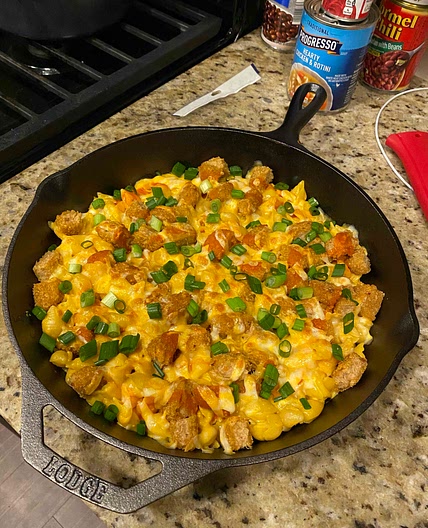 Vegetarian Buffalo Mac N Cheese