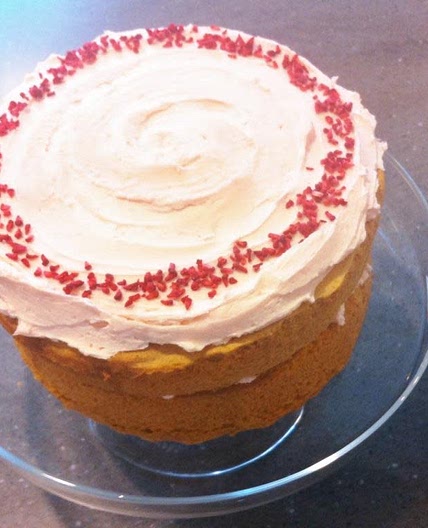 Not Another Rose, Vanilla and Raspberry Cake!