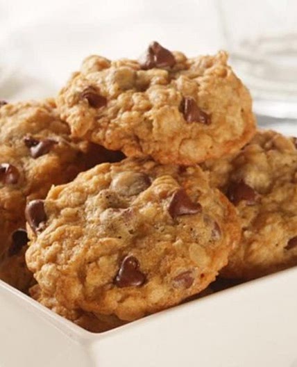 Choc-oat-chip Cookies