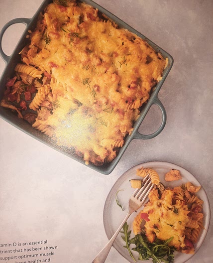 Salmon pasta bake
