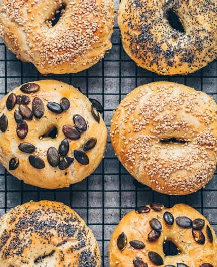 Homeade vegan bagels 