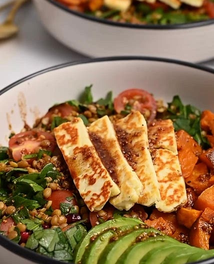 Halloumi and Lentil Salad