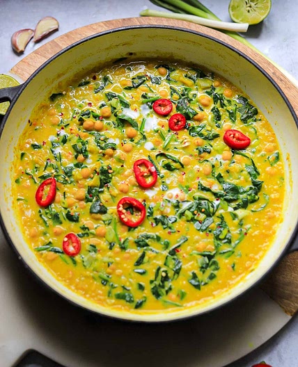 Easy Spinach and Chickpea Curry