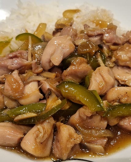 Pollo con almendras