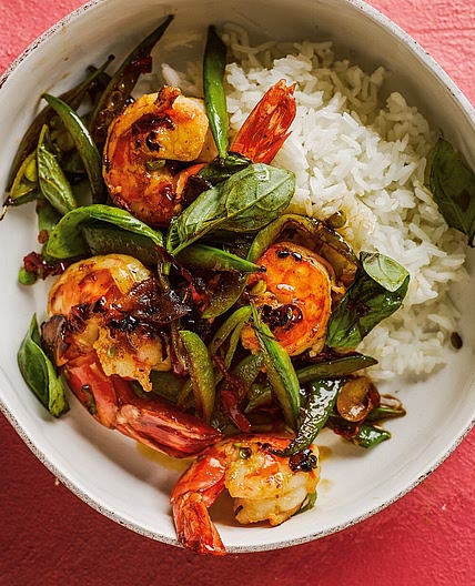 Stir-fried prawns with sugar-snap peas, basil, chilli and lime recipe