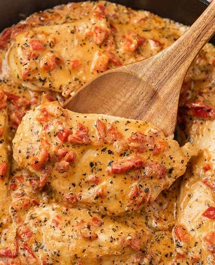 Roasted Red Pepper Keto Chicken