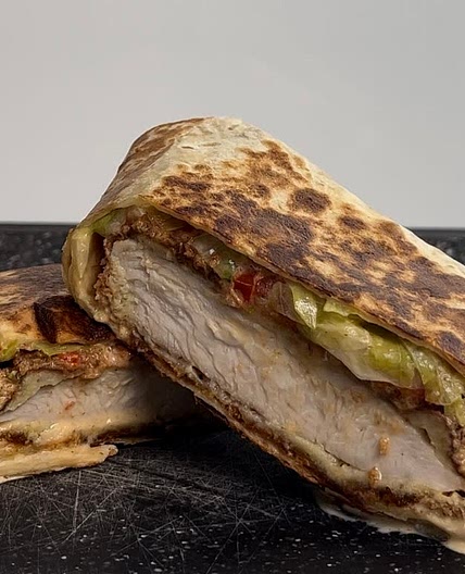 Spicy chickenburger wrap