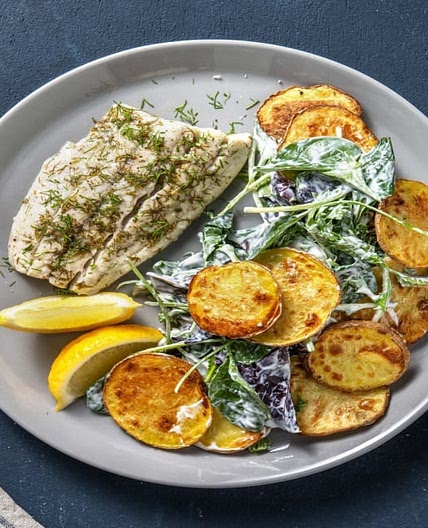 Gedämpfter Seelachs mit Dillmarinade Bei diesem Gericht wird 50% weniger CO2e durch Zutaten verursacht als bei einem durchschnittlichen HelloFresh Rezept