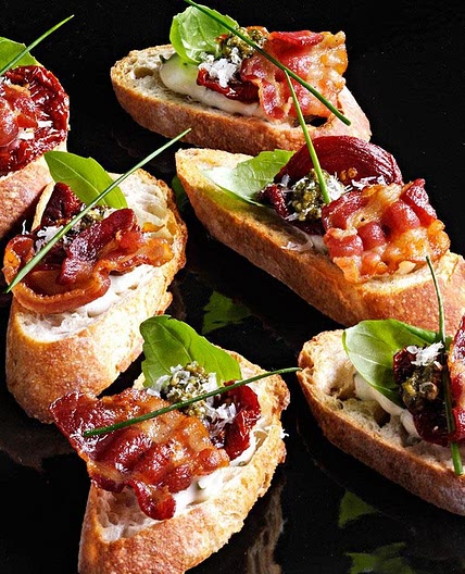 BLT Crostini