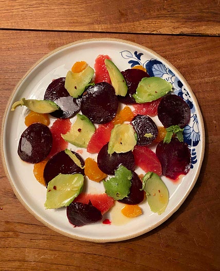 Avocado, bieten en citrussalade
