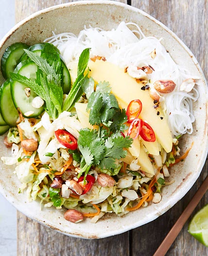 Thai mango salad