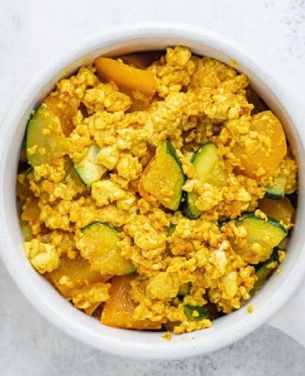 Zucchini Tofu Scramble with Toast & Fruit - 800+