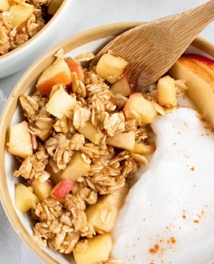 Apple Crisp Yogurt Bowl - 800+
