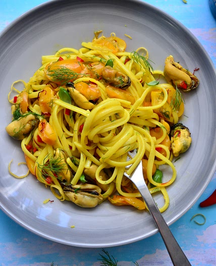 Linguine alle cozze e zafferano - Italiano