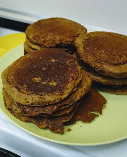 Apple Cinnamon Teff Pancakes
