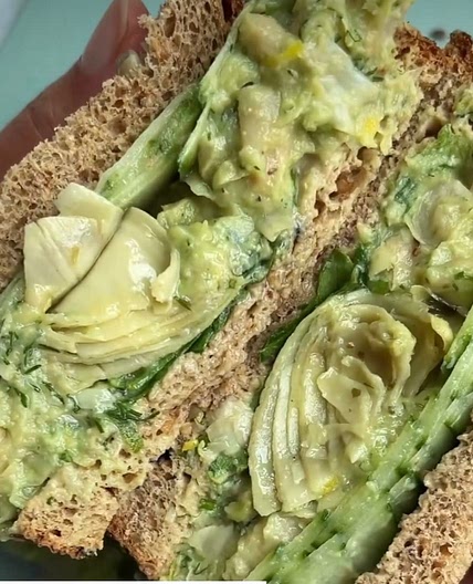 Avocado White Bean Sandwich