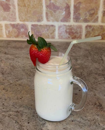 Pineapple cream smoothie