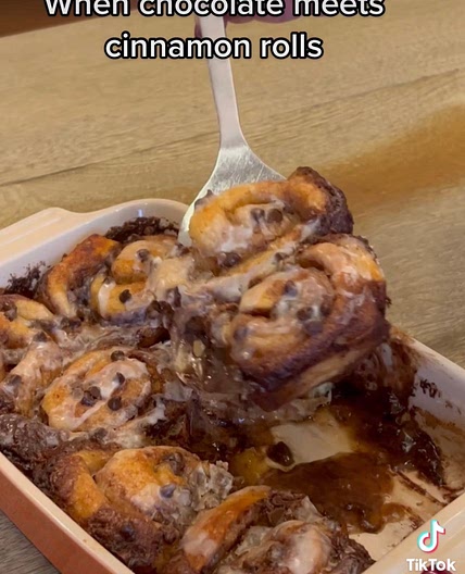 Chocolate cinnamon buns 