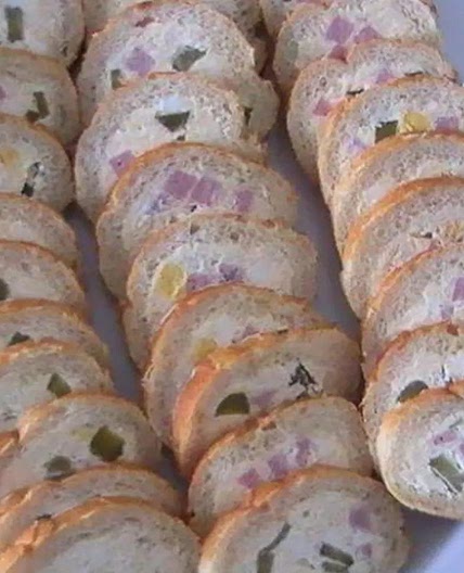 Baguette fourrée  au jambon / chorizo