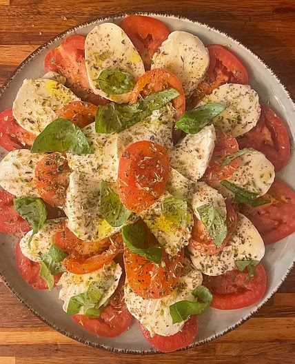 Caprese di bufala clássica o 