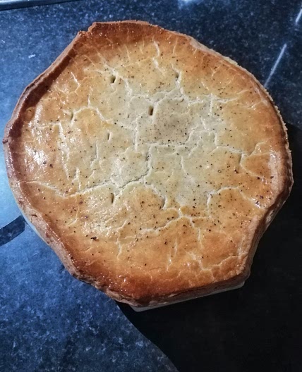 Chicken and leek pie