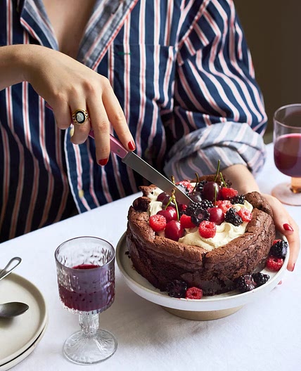 Collapsing Chocolate Cake