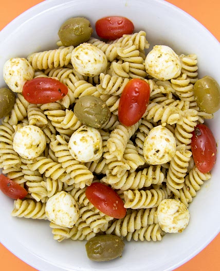 Pesto Pasta Salad 🌱