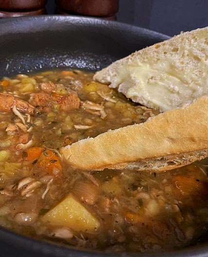 Hearty Chicken & Vegetable Soup 