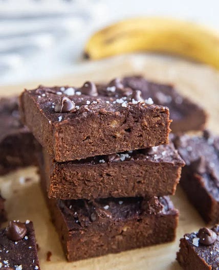 5-Ingredient Peanut Butter Banana Brownies