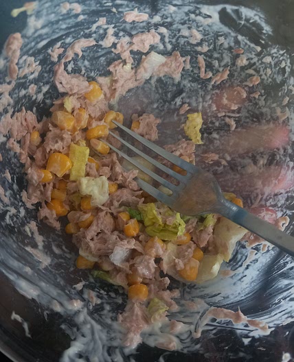 Tuna sweetcorn sandwich