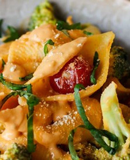 Creamy Hummus Pasta Bake