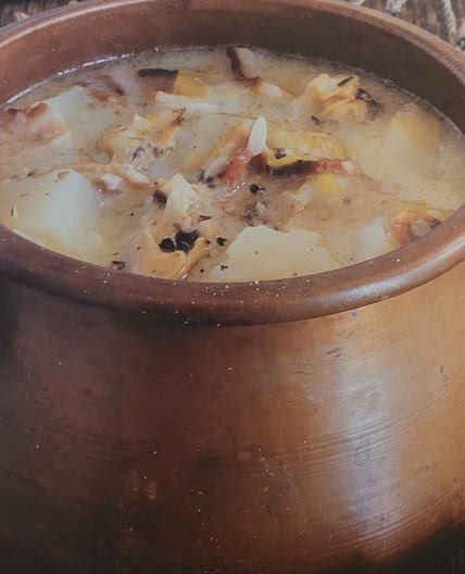 Coastal clam chowder