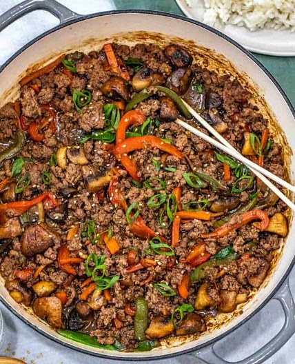 Ground Beef and Raisin Stir-Fry: