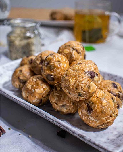 Vegan Protein Balls (Energy Ball Recipe)