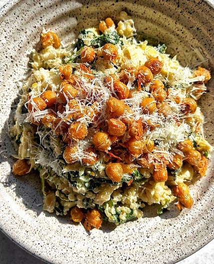 Spinach & Artichoke Dip Quinoa with Crispy Parmesan Chickpeas