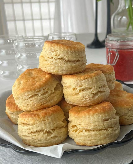 Buttermilk biscuits 