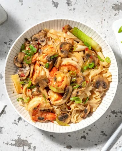 Nouilles façon chow fun aux crevettes