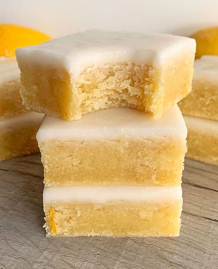 LEMONIES AKA Lemon Blondies 😍