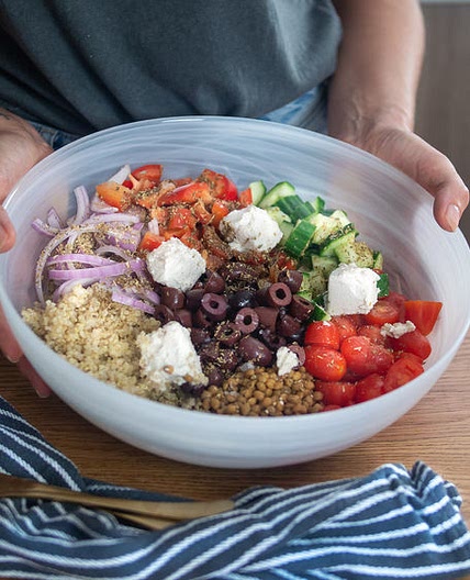 BALANCED GREEK SALAD