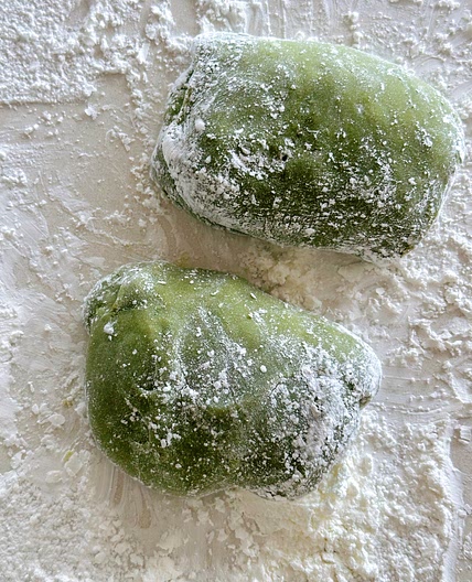 Matcha Mango Mochi