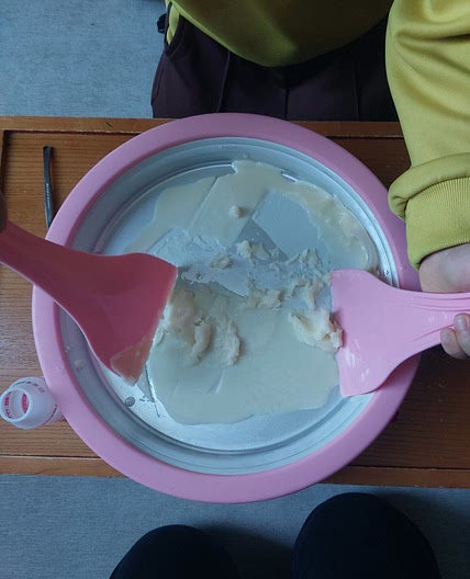 시원~~~~~~~한 철판요구르트 아이스크림