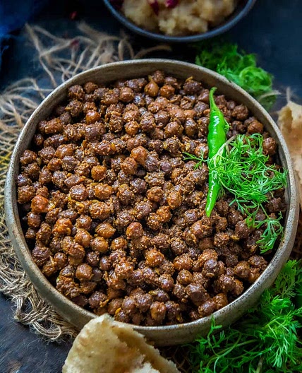 Dry Black Chana Masala (Spicy)