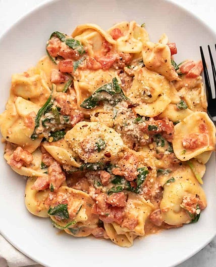 Spinach Tortellini Skillet