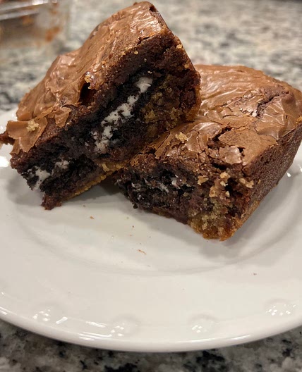 Slu**y Brownies 