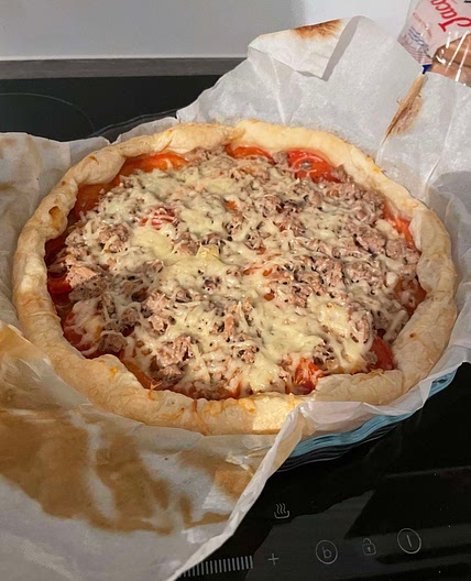 Tarte au thon, à la tomate et à la moutarde