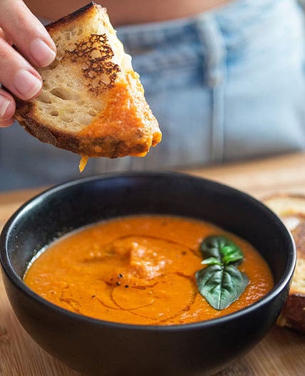 ROASTED TOMATO SOUP